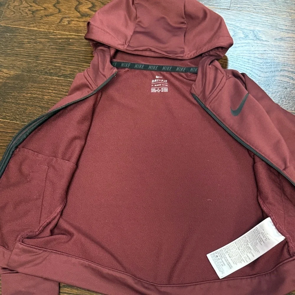 Nike dri-fit Kids 4TBurgundy Hoodie Jacket